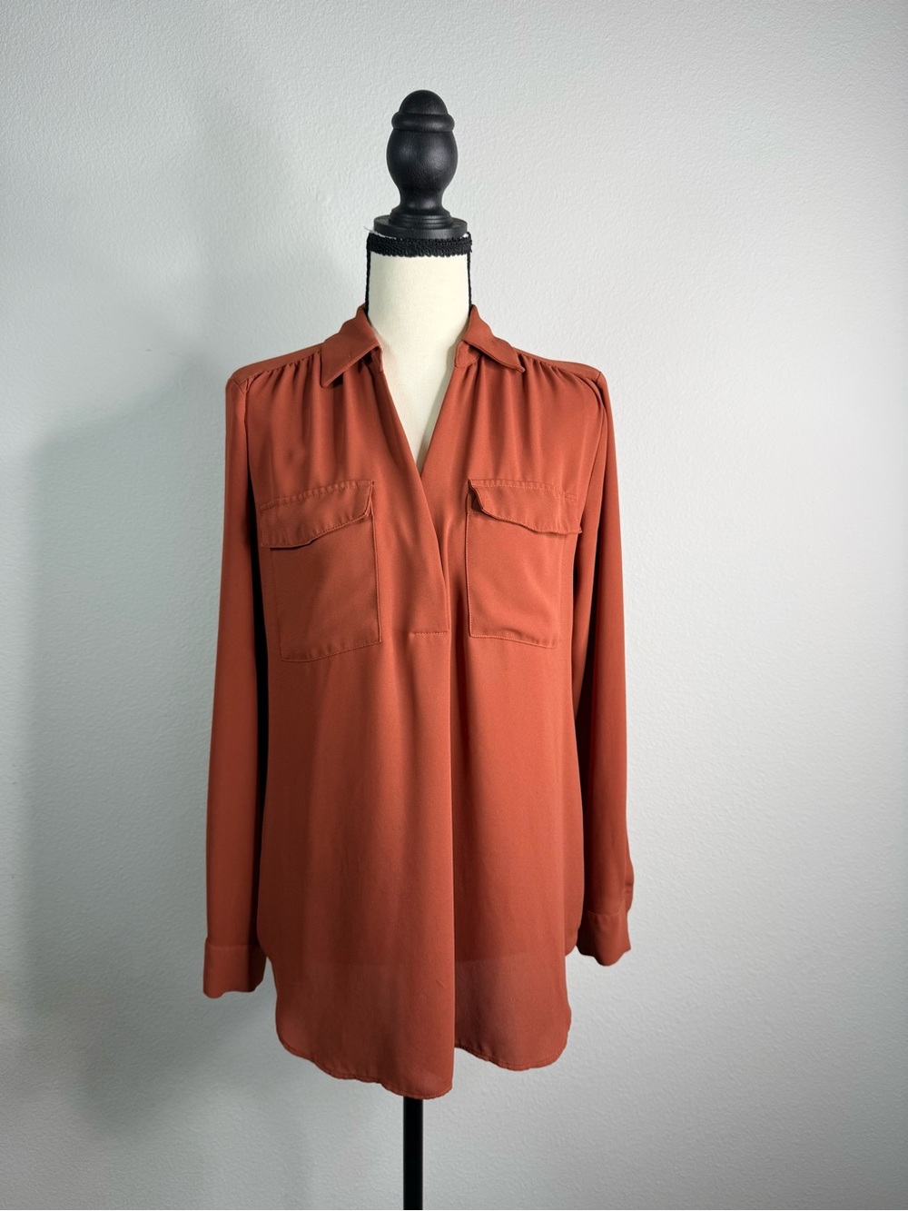 Ann Taylor Rust Button-Front Long-Sleeve Shirt